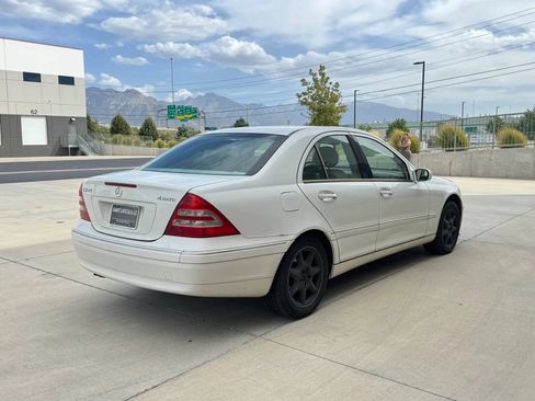 Used 2003 Mercedes-Benz C 240 4MATIC Sedan image 5