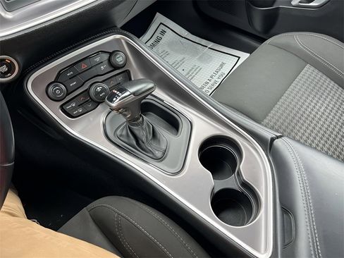 Used 2021 Dodge Challenger SXT image 14