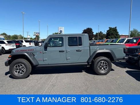 New 2026 Jeep Gladiator Rubicon w/ Steel Power Dome Hood Package AWD/4WD image 11