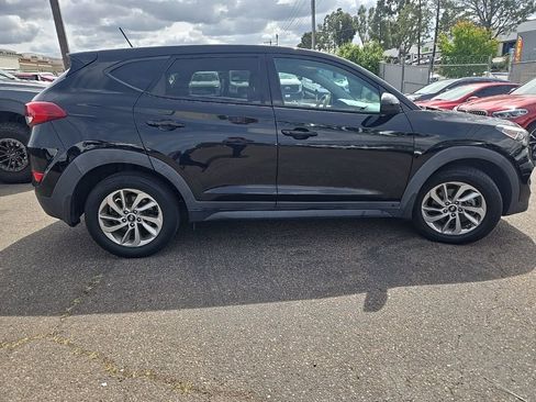 Used 2017 Hyundai Tucson SE image 9