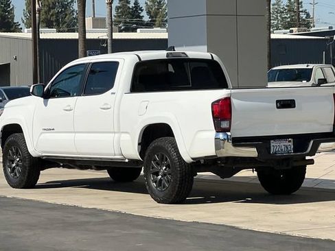 Used 2022 Toyota Tacoma SR5 AWD/4WD image 6