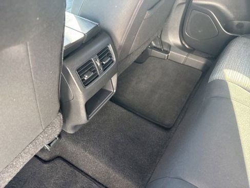 Used 2021 Nissan Rogue S FWD image 30