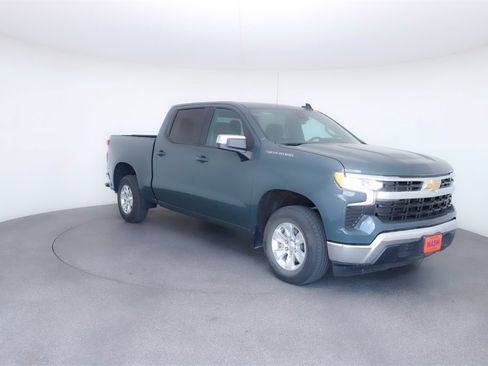 Used 2025 Chevrolet Silverado 1500 LT image 11