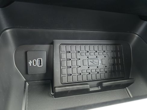 New 2025 Ford F150 XLT w/ Equipment Group 302A MID image 35