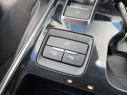 Used 2020 Ford Edge ST w/ Equipment Group 401A AWD/4WD image 37