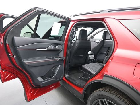New 2026 Ford Explorer ST-Line w/ ST-Line Street Pack RWD image 19