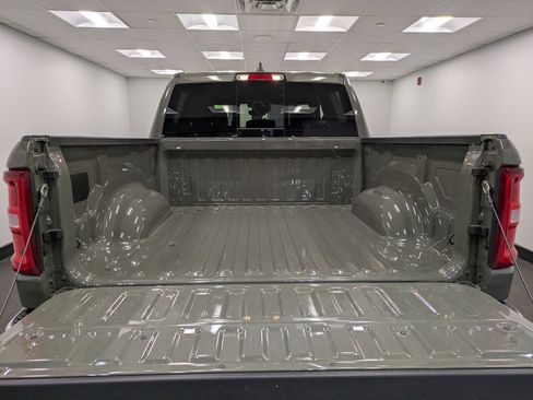 Used 2026 RAM 1500 Laramie AWD/4WD image 26