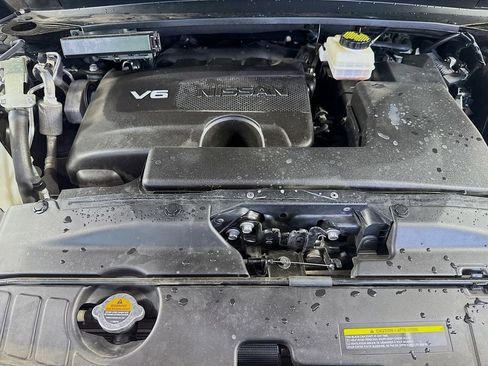 Used 2020 Nissan Pathfinder Platinum w/ Cargo Package image 42