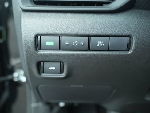 Used 2025 Nissan Sentra S FWD image 33