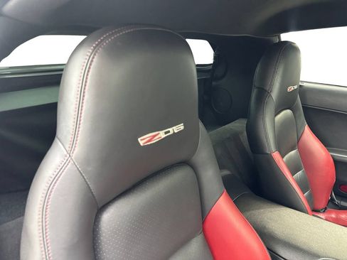 Used 2007 Chevrolet Corvette Z06 w/ Preferred Equipment Group RWD image 34