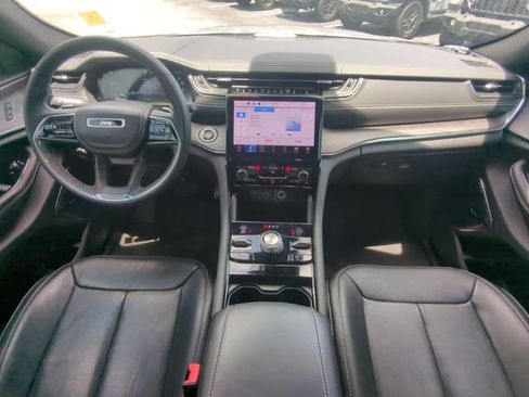 Used 2024 Jeep Grand Cherokee Overland w/ Trailer Tow Package AWD/4WD image 18