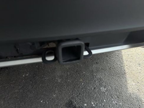 Certified 2025 Ford Explorer Platinum w/ LUX Leather Package image 6