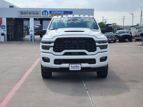 New 2026 RAM 2500 Limited AWD/4WD image 6