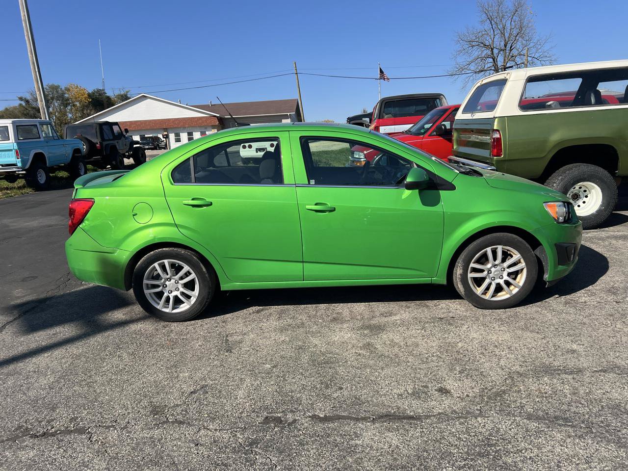 Used 2014 Chevrolet Sonic LT w/ LT Spring Promotional Package FWD image 4