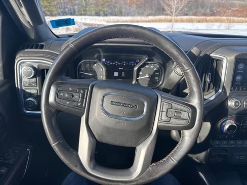 Used 2022 GMC Sierra 2500 Denali w/ Denali Black Diamond Edition image 19