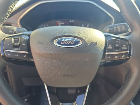 Used 2022 Ford Escape SEL image 14