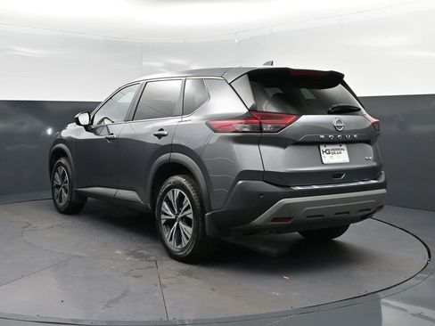 Used 2023 Nissan Rogue SV FWD image 5