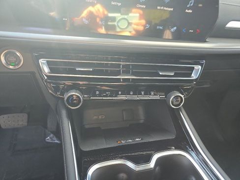 New 2026 Chevrolet Traverse LT image 33