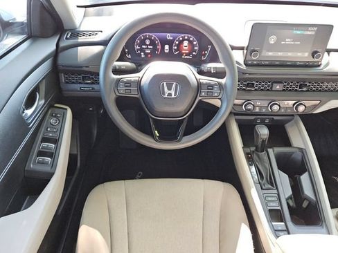 Certified 2025 Honda Accord LX image 12