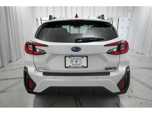 Used 2025 Subaru Crosstrek 2.5i Limited w/ Crosstrek Mirror Package image 6