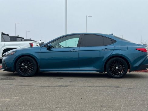 Certified 2025 Toyota Camry SE image 9