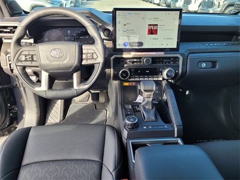 Used 2024 Toyota Tacoma Limited image 27