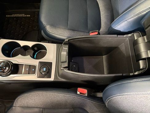 Used 2021 Ford Bronco Sport Outer Banks w/ Outer Banks Package (96D) image 32