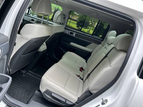 Used 2024 Hyundai Santa Fe Limited AWD/4WD image 27