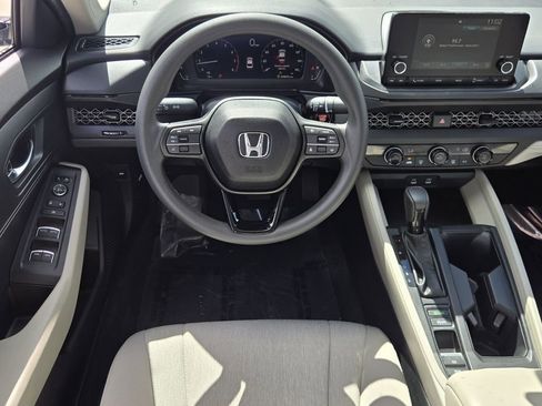 Used 2025 Honda Accord LX image 12