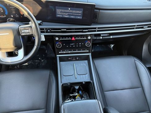 Used 2024 Hyundai Santa Fe SEL image 11