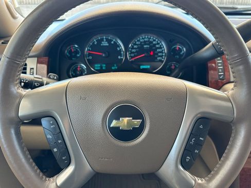 Used 2013 Chevrolet Tahoe LTZ image 25