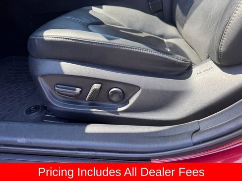 Used 2022 Toyota Camry XLE FWD image 14