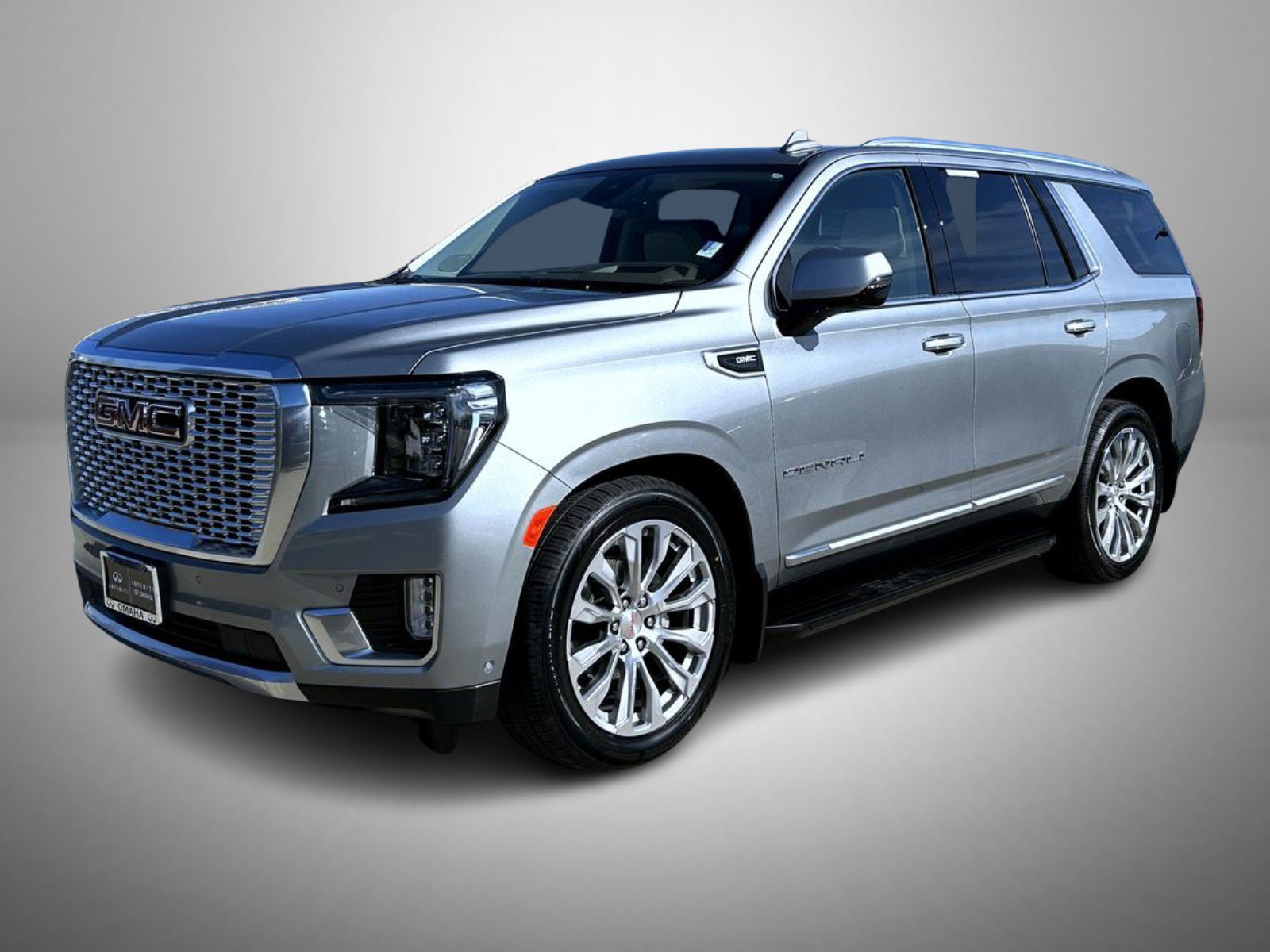 Used 2024 GMC Yukon Denali w/ Advanced Technology Package AWD/4WD image 1