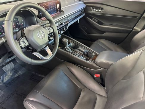 Certified 2023 Honda Accord Touring image 4