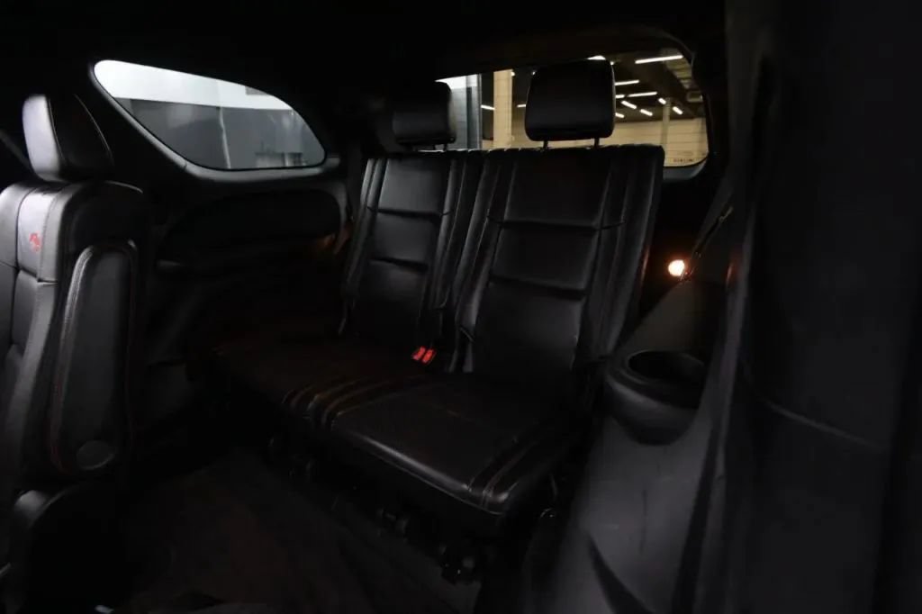 Used 2018 Dodge Durango R/T w/ Blacktop Package AWD/4WD image 39