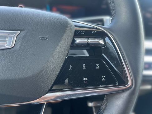 Certified 2024 Cadillac Lyriq Luxury AWD/4WD image 22