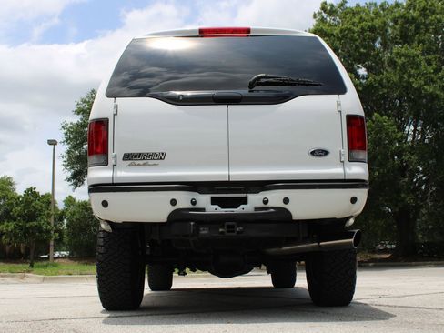 Used 2005 Ford Excursion Eddie Bauer AWD/4WD image 21