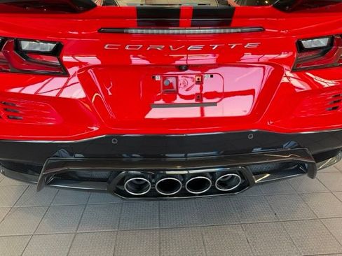 Used 2025 Chevrolet Corvette Z06 w/ Chrome Exterior Badge Package RWD image 5
