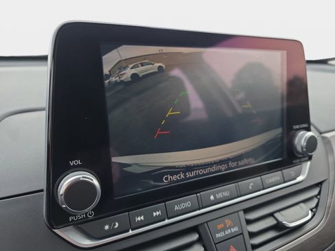 Used 2024 Nissan Altima 2.5 SV image 22