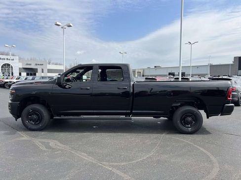 New 2026 RAM 2500 Tradesman AWD/4WD image 4