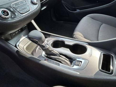 Used 2025 Chevrolet Malibu LT FWD image 14