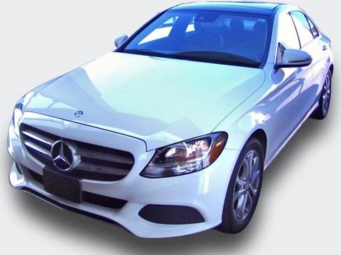 Used 2016 Mercedes-Benz C 300 4MATIC Sedan image 2