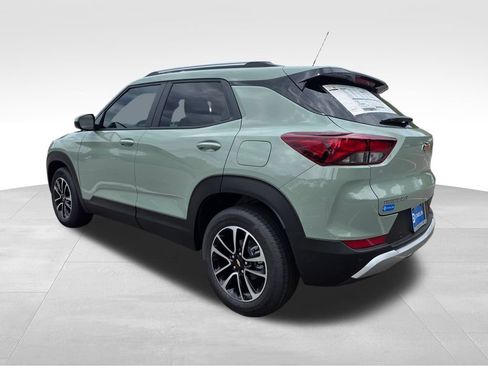 New 2026 Chevrolet TrailBlazer LT w/ Convenience Package FWD image 5