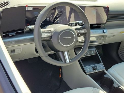 New 2025 Hyundai Kona SEL image 2