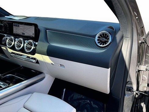 Certified 2025 Mercedes-Benz GLA 250 4MATIC image 29