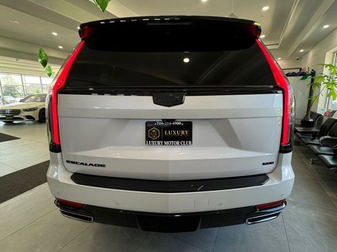 Used 2023 Cadillac Escalade ESV Premium Luxury AWD/4WD image 6