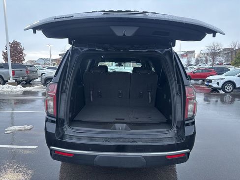 Used 2022 Chevrolet Suburban LS w/ Driver Alert Package image 11