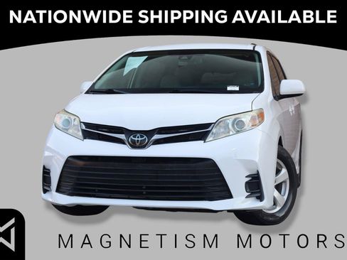 Used 2020 Toyota Sienna LE FWD image 1