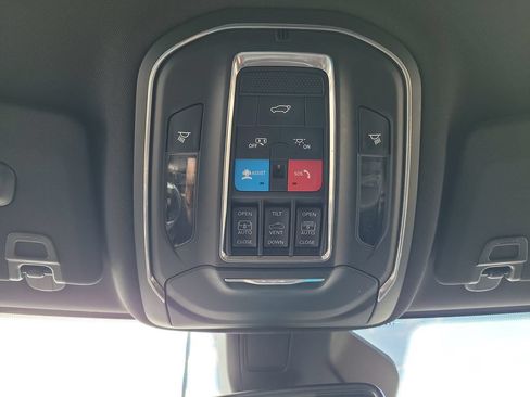 Used 2024 Jeep Grand Cherokee L Limited w/ Black Appearance Package RWD image 22