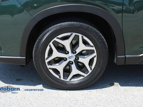 Used 2023 Subaru Forester Premium AWD/4WD image 30